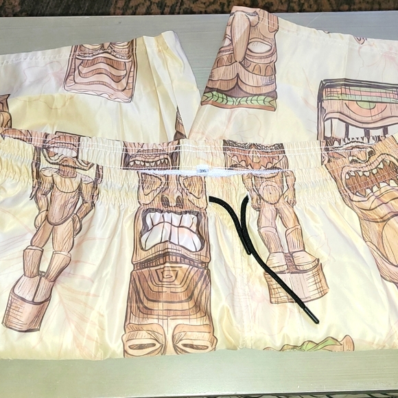 Other - NWOT Men's 3XL Tiki Swimming 🏊‍♂️ Trunks